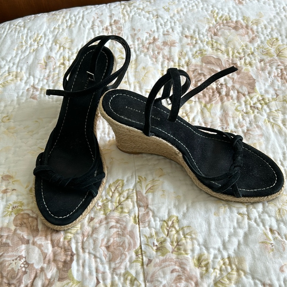 Wedge sandals Black 8 like new